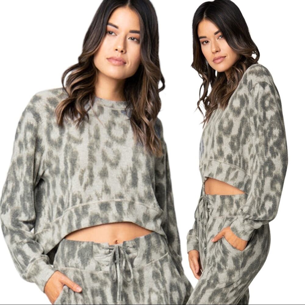 Blank NYC Leopard Pullover Sweater Gray Animal Print sz L